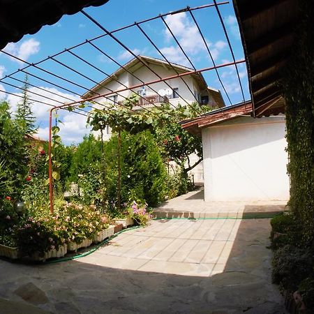 Hotel Atanasovi House Shkorpilovtsi Esterno foto
