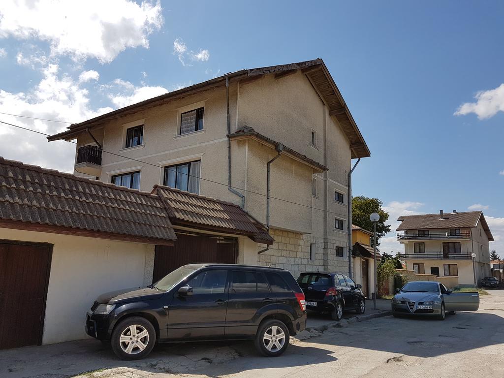 Hotel Atanasovi House Shkorpilovtsi Esterno foto