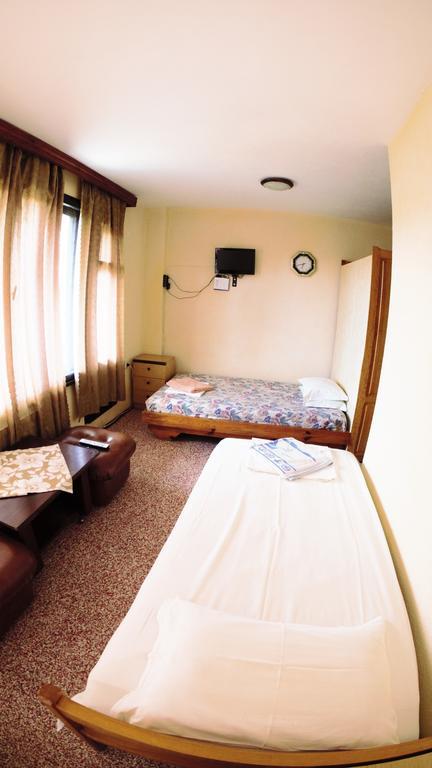 Hotel Atanasovi House Shkorpilovtsi Esterno foto