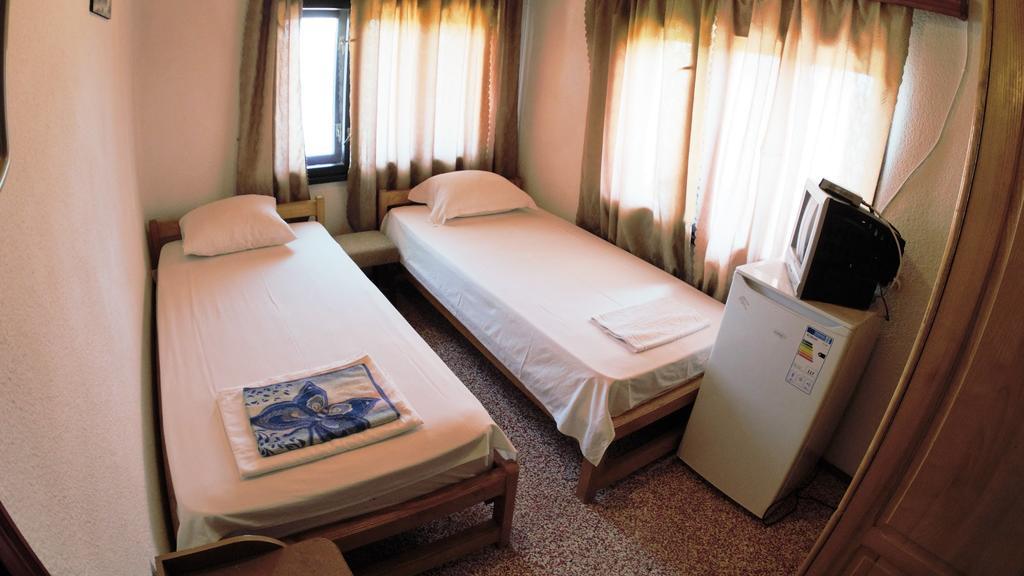 Hotel Atanasovi House Shkorpilovtsi Esterno foto
