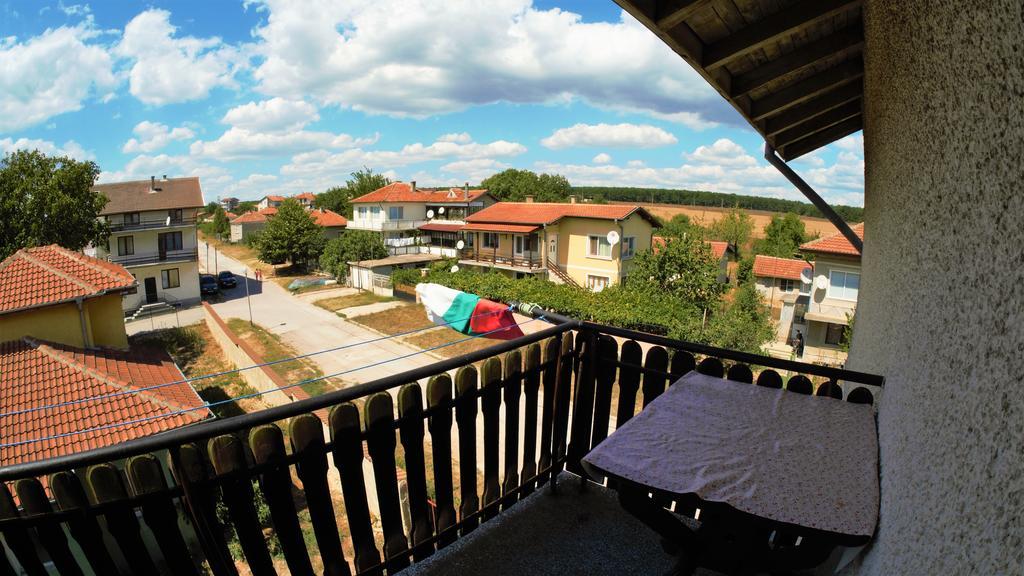 Hotel Atanasovi House Shkorpilovtsi Esterno foto
