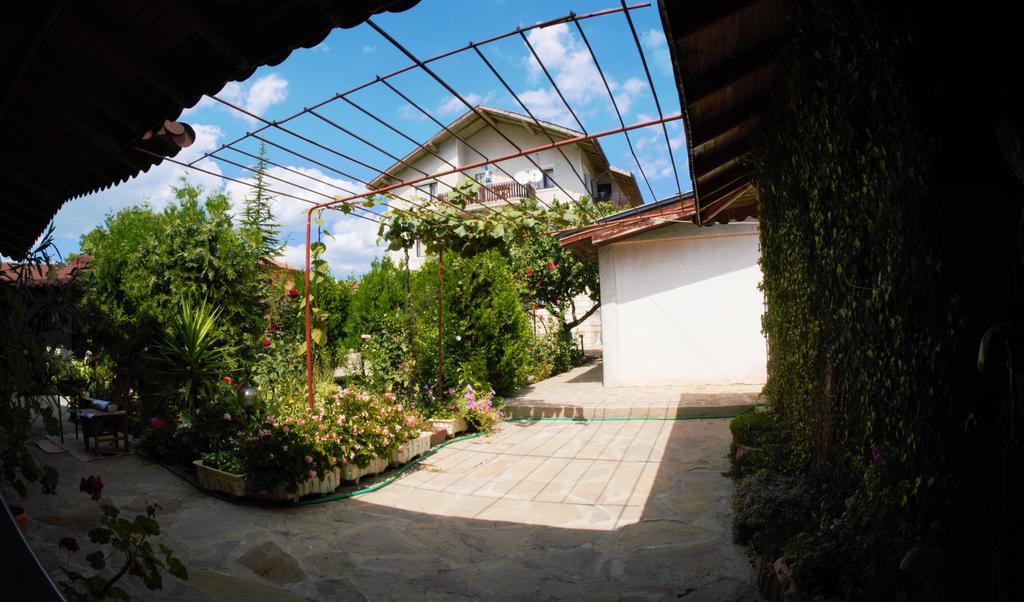 Hotel Atanasovi House Shkorpilovtsi Esterno foto