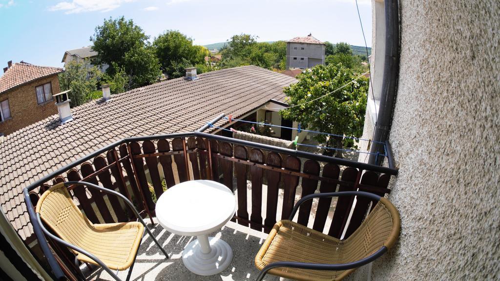 Hotel Atanasovi House Shkorpilovtsi Esterno foto