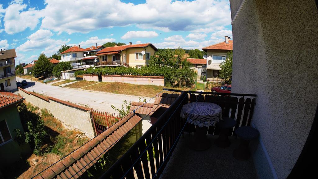 Hotel Atanasovi House Shkorpilovtsi Esterno foto