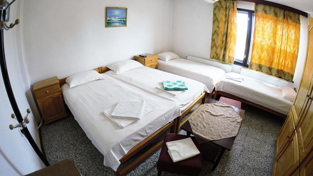 Hotel Atanasovi House Shkorpilovtsi Esterno foto